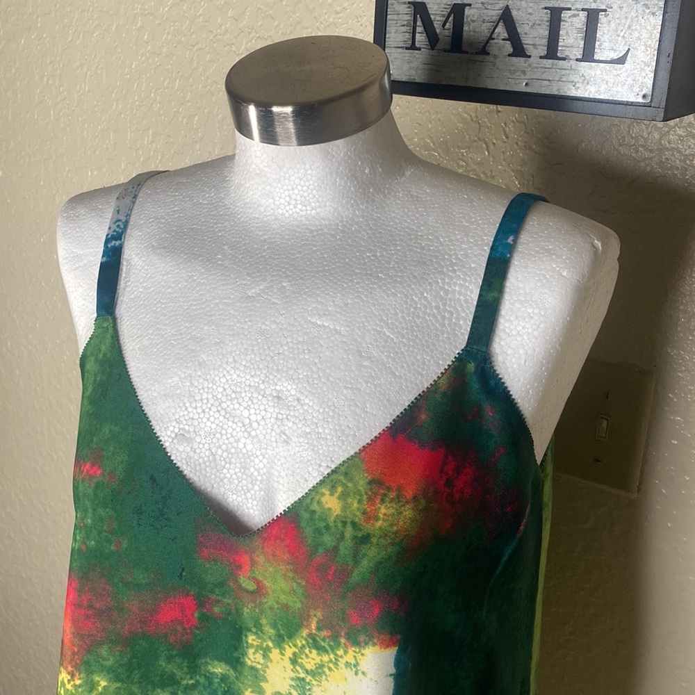 Sale!!🌺🌺🌺 Rachel Roy beautiful tank top